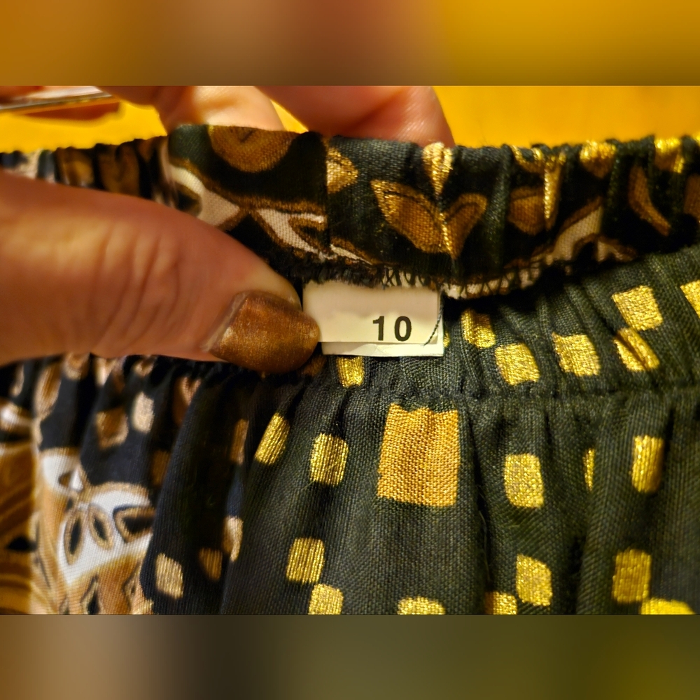VINTAGE SIZE 10 SKIRT *SEE MEASUREMENTS* - Picture 5 of 5